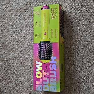 Blow Out Brush